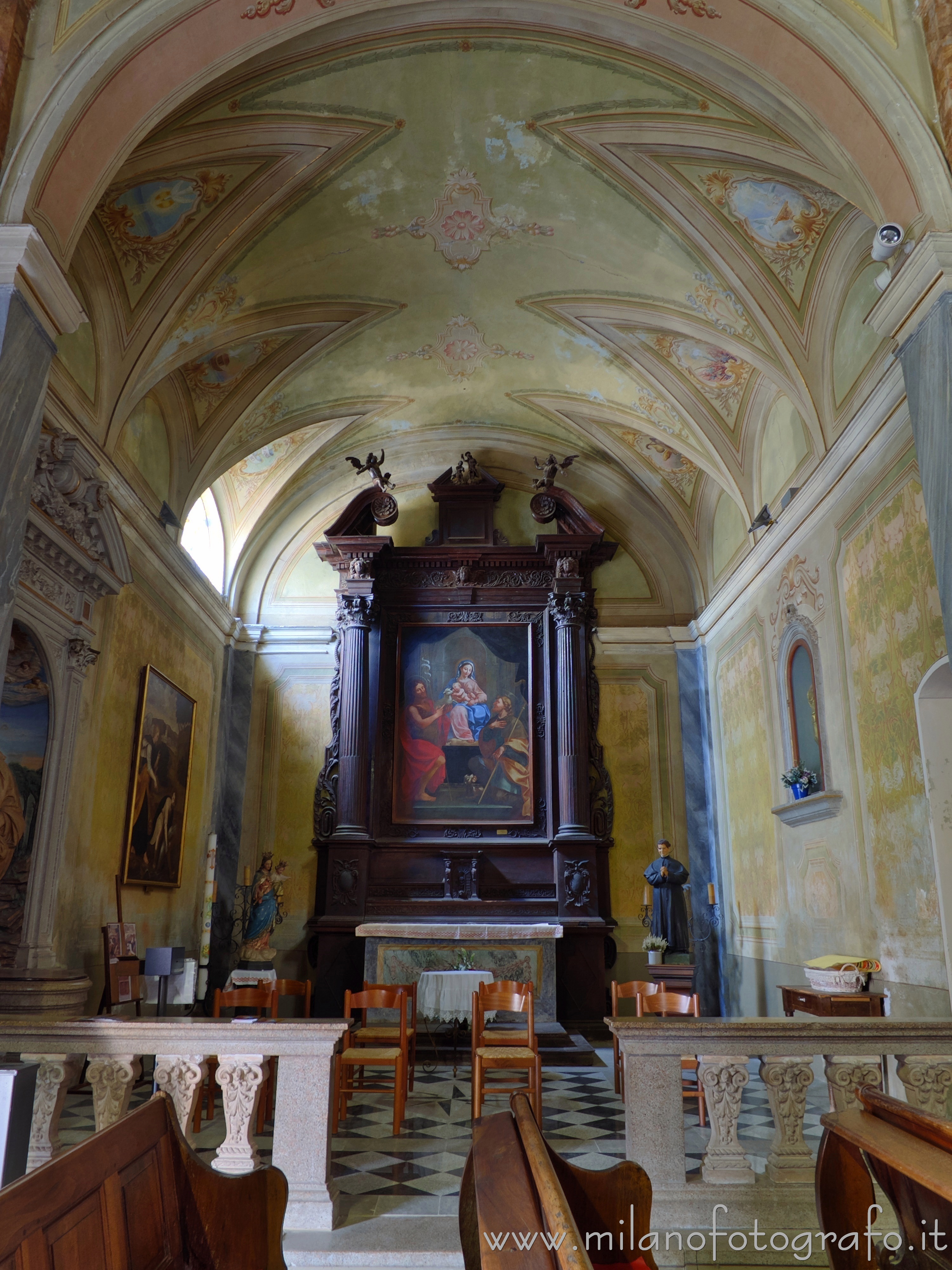 Lenta (Vercelli, Italy) - Chapel of St. John the Baptist in the Parish Church of San Pietro - Full resolution picture